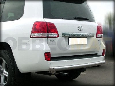 Защита заднего бампера 76 мм для Toyota Land Cruiser 200 2015-2021